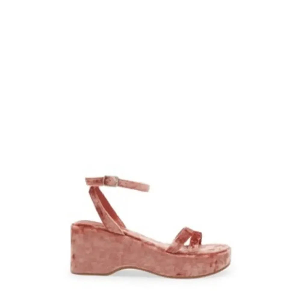 Jeffrey Campbell aesthetic luxurious